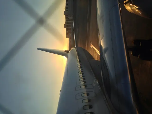 Discovering Last-Minute Discounts in Asia through Flight Comparison Sites