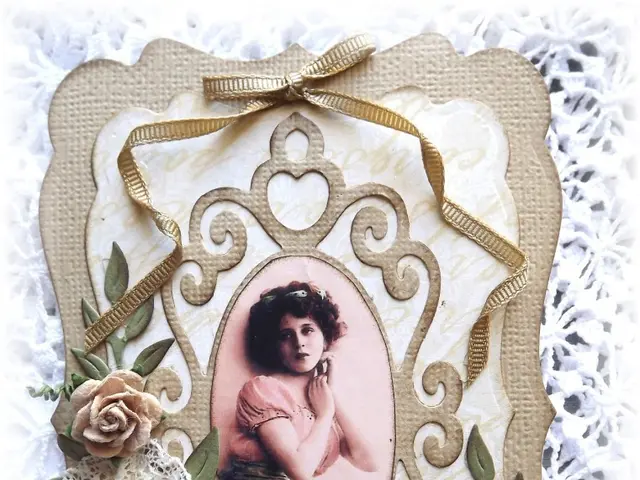 Top 21 Travel Gifts Tailored for Women: Utilitarian and Heartfelt Suggestions