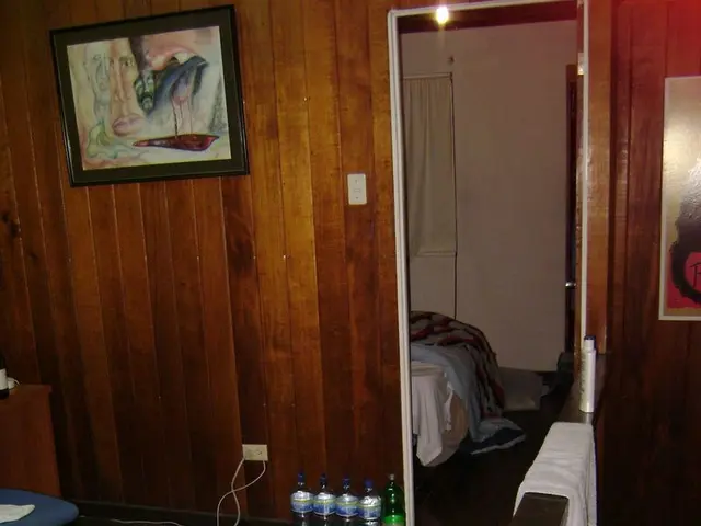 Redesigning your space? Explore 24 innovative wood trim accent wall concepts to revamp your room's...