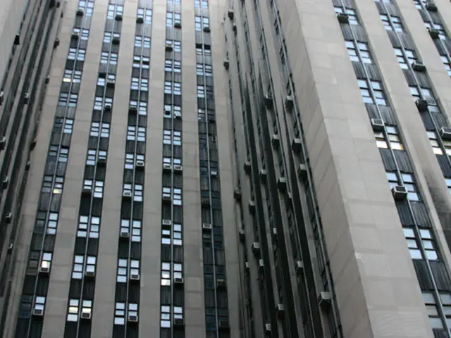 Efficient Ways for Students to Maintain a Cool Apartment: Handy Suggestions