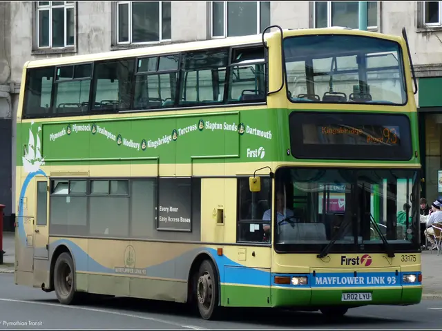"MVB's Double-Decker Buses Make a Spectacle at CSD Parade for Enhanced Exposure"