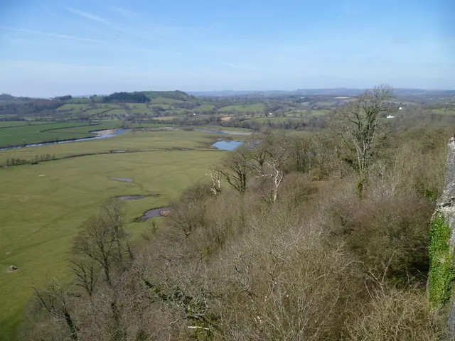 California's 'Patagonia'-style mountains are a picturesque jewel, boasting beautiful lakes and...