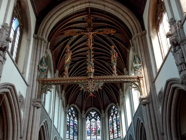 Experience an overnight stay at the ancestral residence of renowned architect Geoffrey Bawa,...